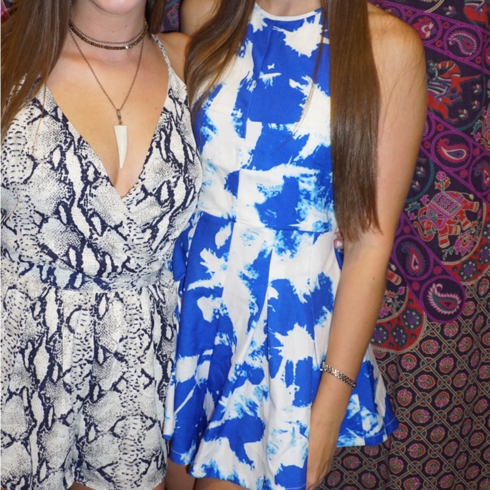 LF Romper - Picture 2 of 3